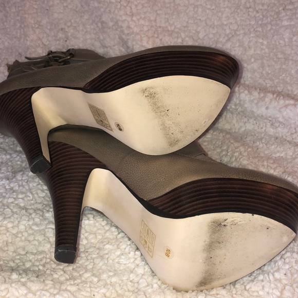 New Rosalie Bebe platform booties size 10 - Picture 4 of 8